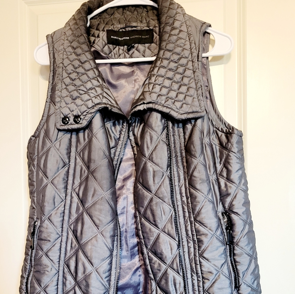 Silver/Gray zipped Quilted Puffer Vest